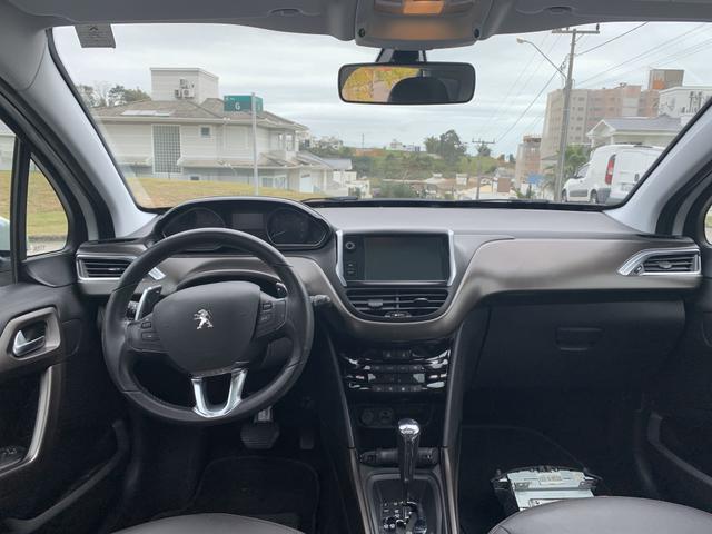Peugeot 2008 Grif ano 2017 com teto - Foto 6