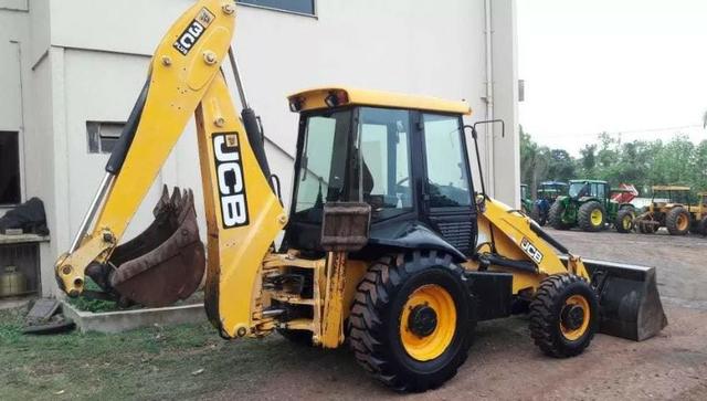 Retro Escavadeira Jcb 3c Plus Ano 2011 Tração 4x4 Cabinada - Foto 4
