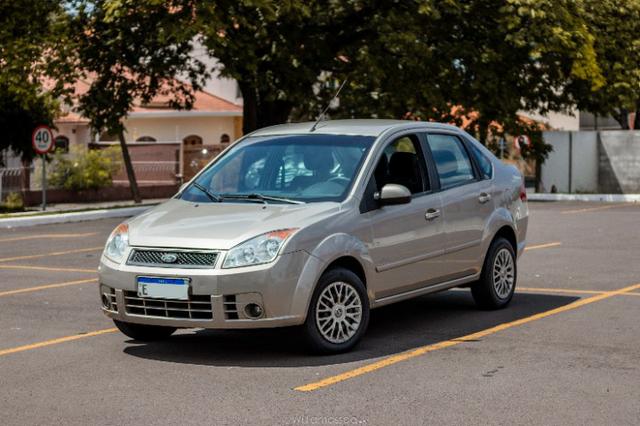 Ford Fiesta Sedan 1.6 Flex - Completo