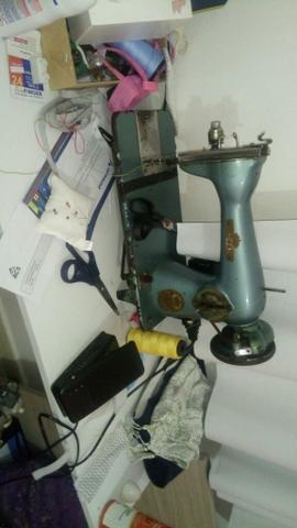 Maquina de costura