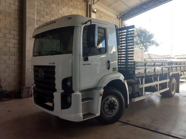 Volkswagen 13-180 Carroceria