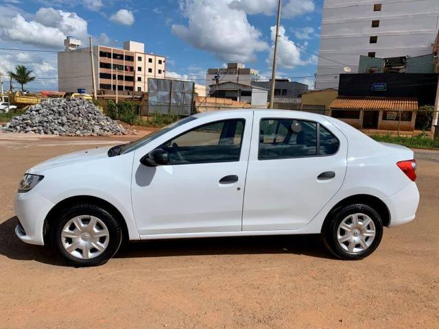 Renault Logan 2018 Completo 3 Cilindros ( Vendo a vista ou financiado AC.Troca ) - Foto 3