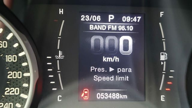 Fiat TORO Freedom AT6 1.8 ano 2018 16V, cor prata, otimo estado - Foto 10
