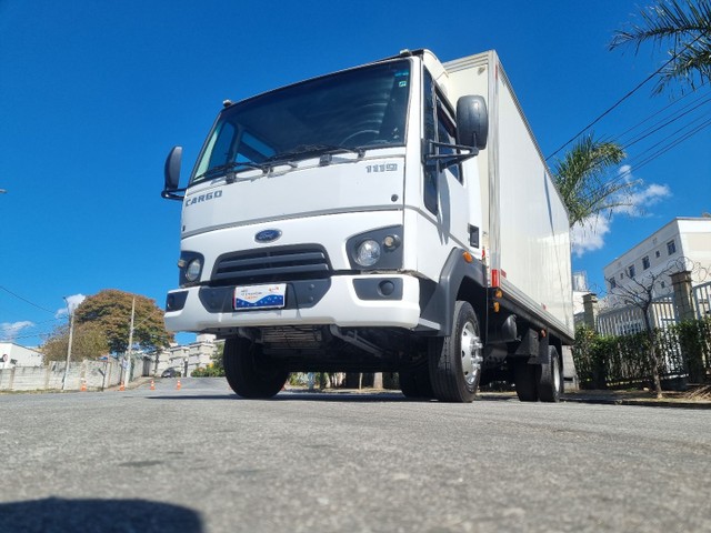 FORD CARGO 816 APENAS 32.000 KM BH CAMINHÕES