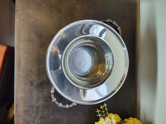St. James - Antigo porta caviar em metal espessurado a prata  - 17,5cm de diâmetro