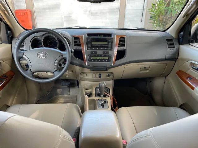 Toyota Hilux SW4 SRV Diesel 2009 - Foto 5