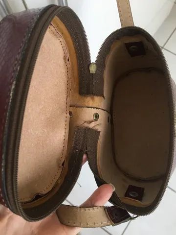 Belíssima bolsa em couro vinho - Foto 4