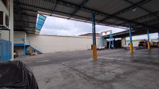 Galpão / Depósito / Armazém / Garagem para aluguel possui 4.300 M² de área total