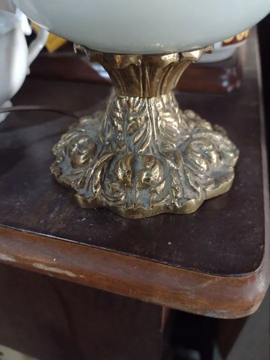 Abajur antigo de mesa.  - Foto 6