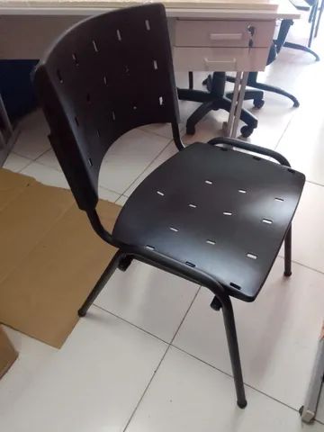 Cadeira fixa empilhavel escritório  - Foto 5