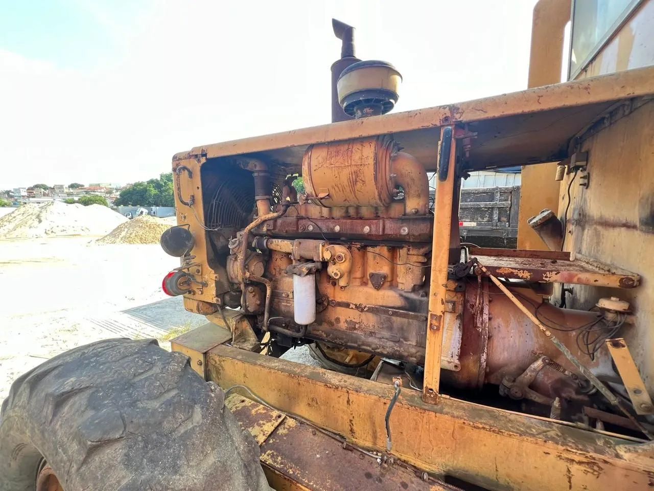 Catepillar 120 b ano 86 - Foto 4
