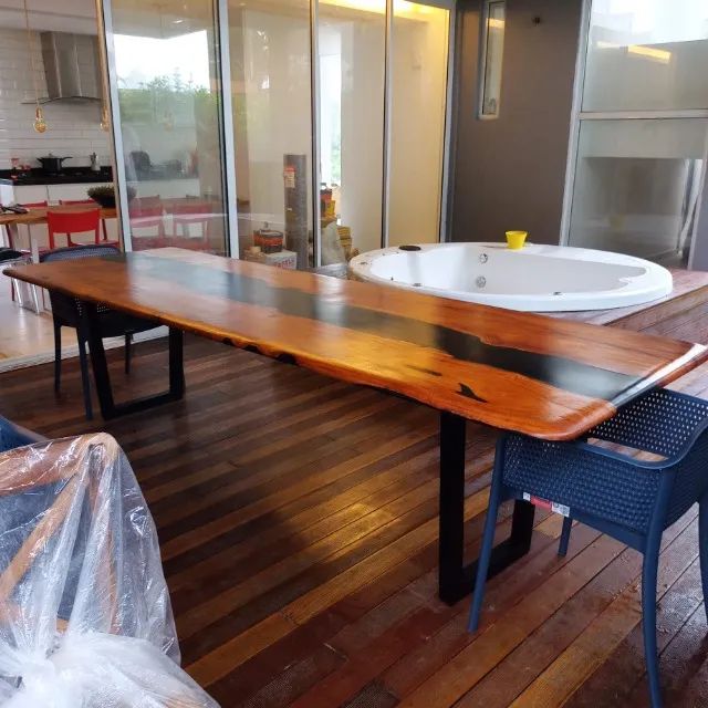 Mesa de jantar em madeira resina - Foto 4