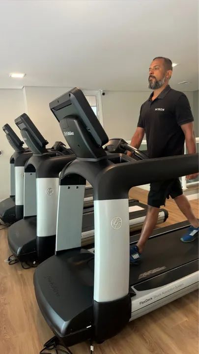 Esteira bicicleta elíptico Life fitness Matrix Tecnhongym manutenção conserto 