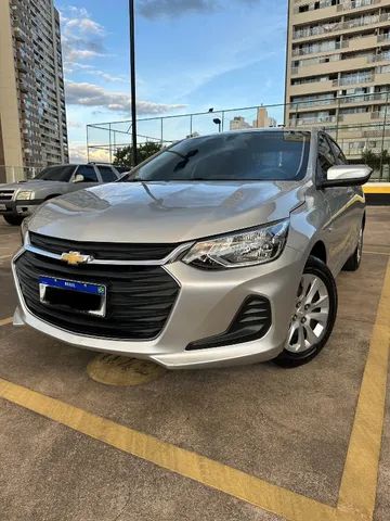 Chevrolet Onix Plus LT 1.0 Aspirado  A única versão do sedan com motor 1.0  não é um carro barato 