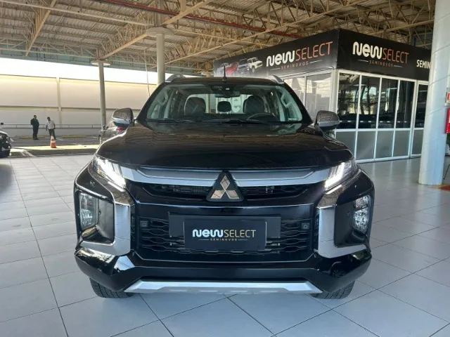 L200 TRITON 2.4 16V TURBO DIESEL SPORT HPE-S CD 4P 4X4 AUTOMÁTICO - 2024/2025