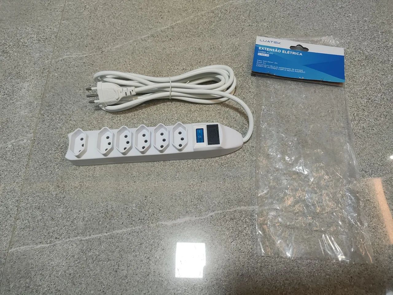 Filtro de linha, Extensão Elétrica com 6 Tomadas fusível  - Foto 2