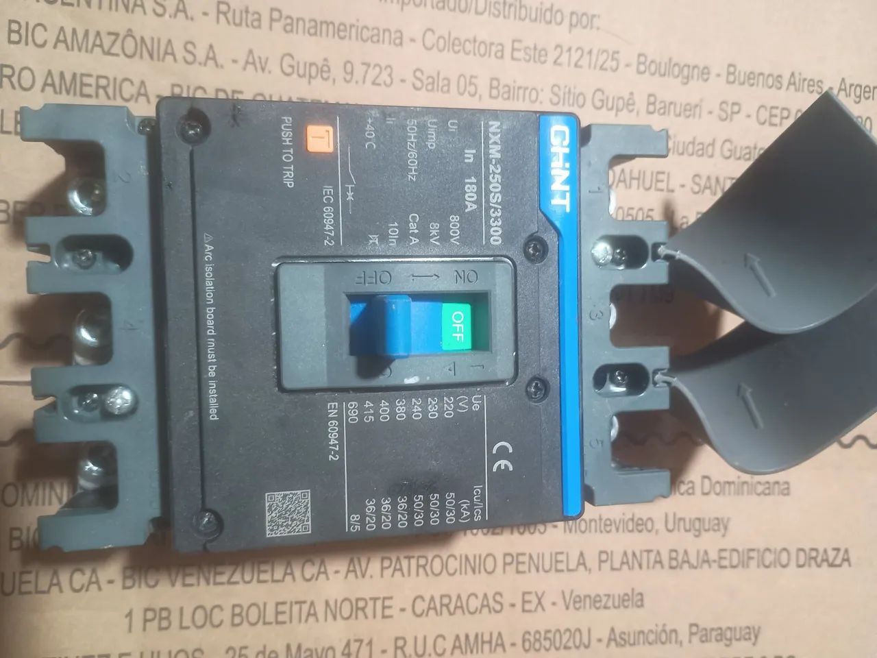 Disjuntor caixa moldada 180A  800V 