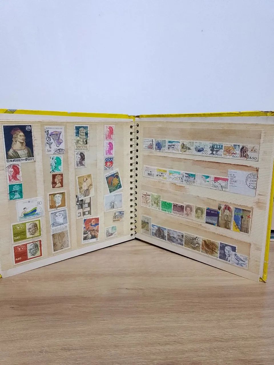 Álbum de selos postais - Foto 2