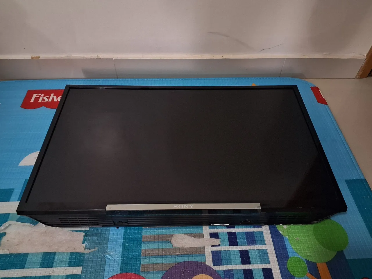 TV Sony - 32" Com Controle e Suporte para parede