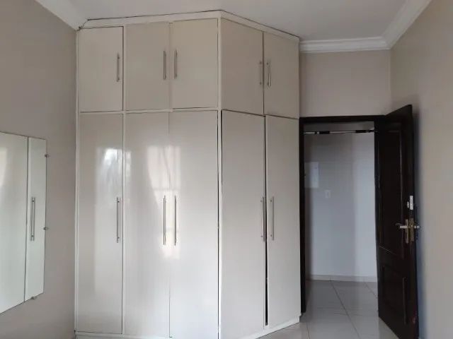Apartamento amplo com 4 quartos, com ótima localização Bairro Jardim Guanabara - Foto 5