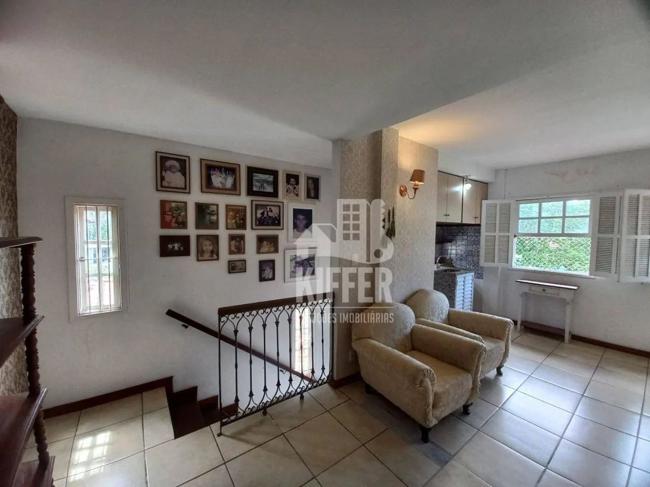 Chácara à Venda com 3 Casas, 5 quartos, Piscina e Área de Lazer, terreno de 1.200,00m² em  - Foto 8