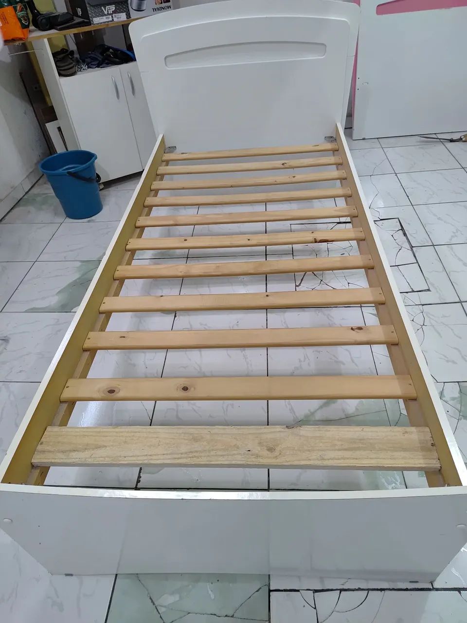 Cama solteiro  com colchão  - Foto 4