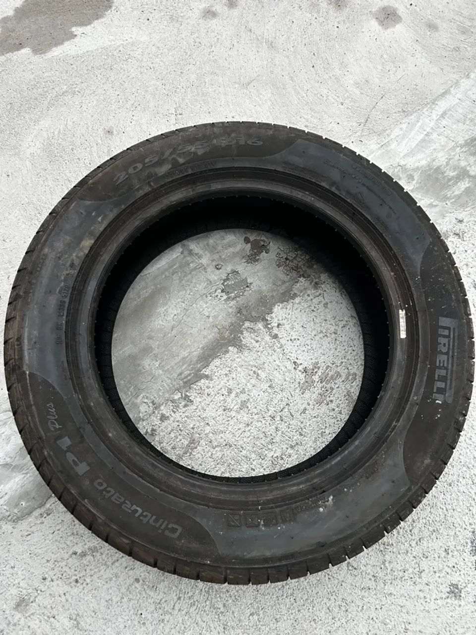 PNEU em ótimo estado 205/55/16 pirelli Cinturato plus P1 perfeito - Foto 4