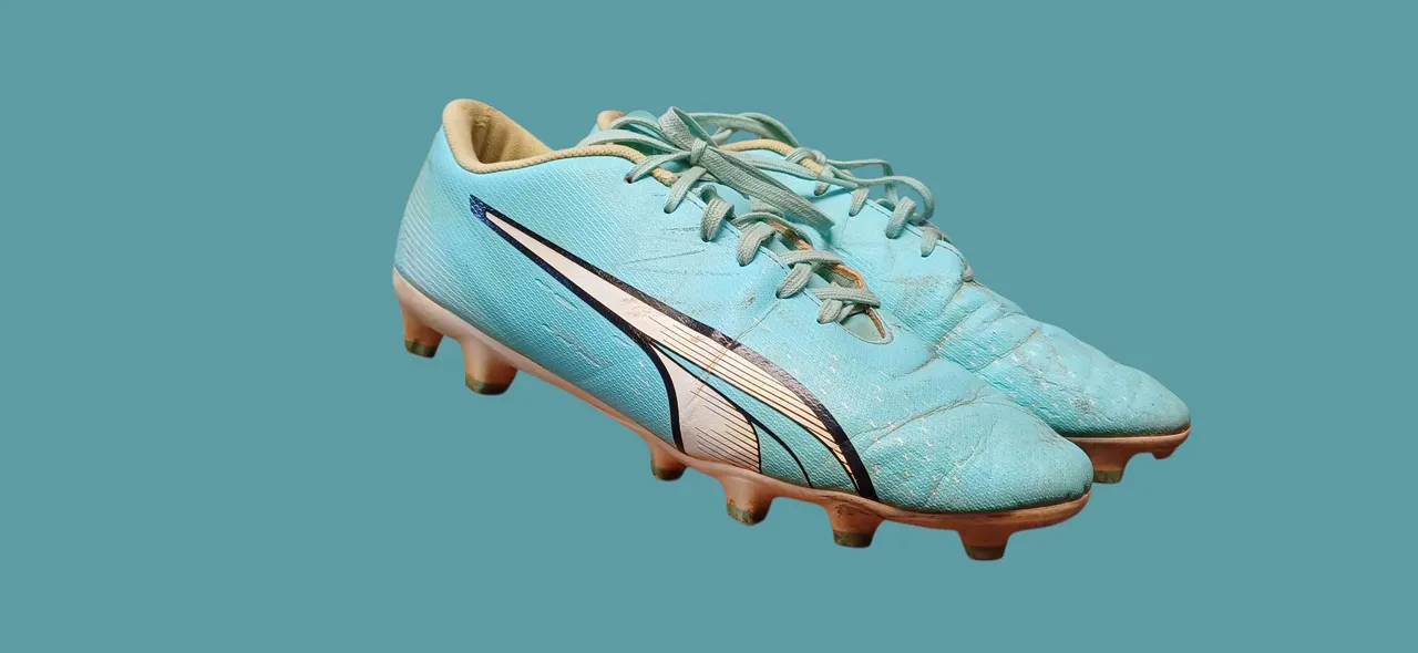 Chuteiras Puma campo ultra play número 42