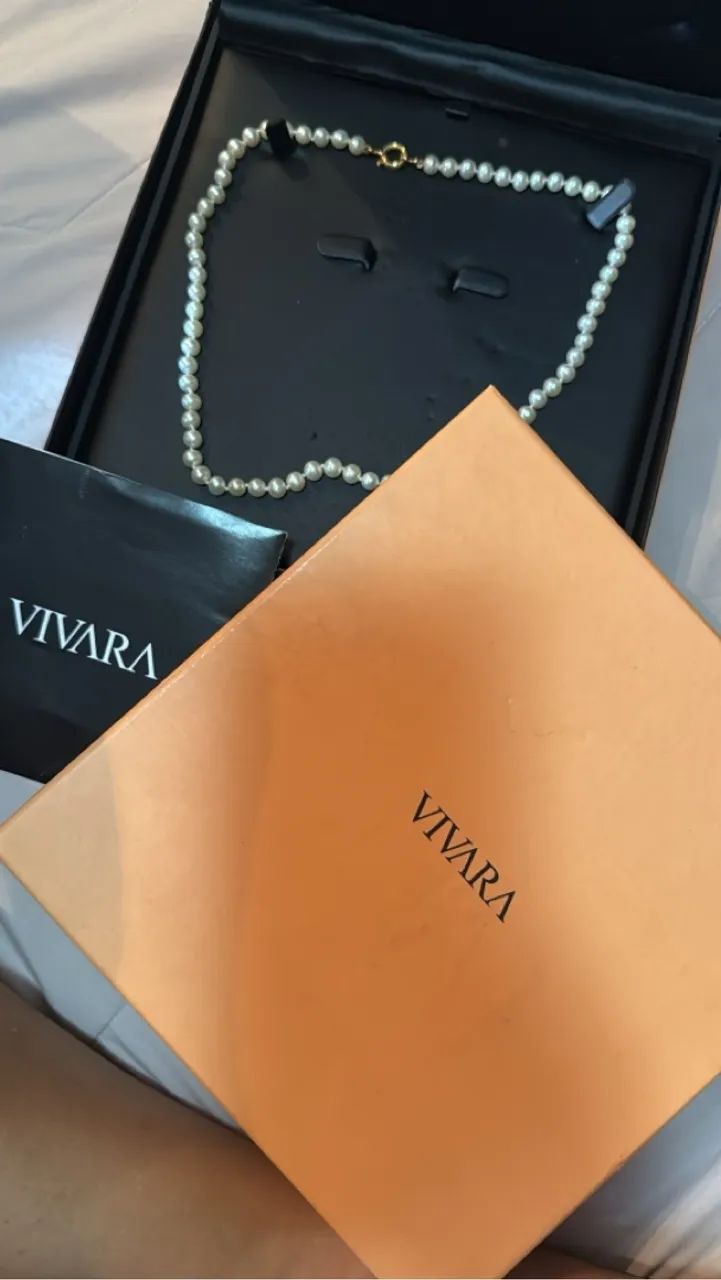 Colar de pérolas Vivara