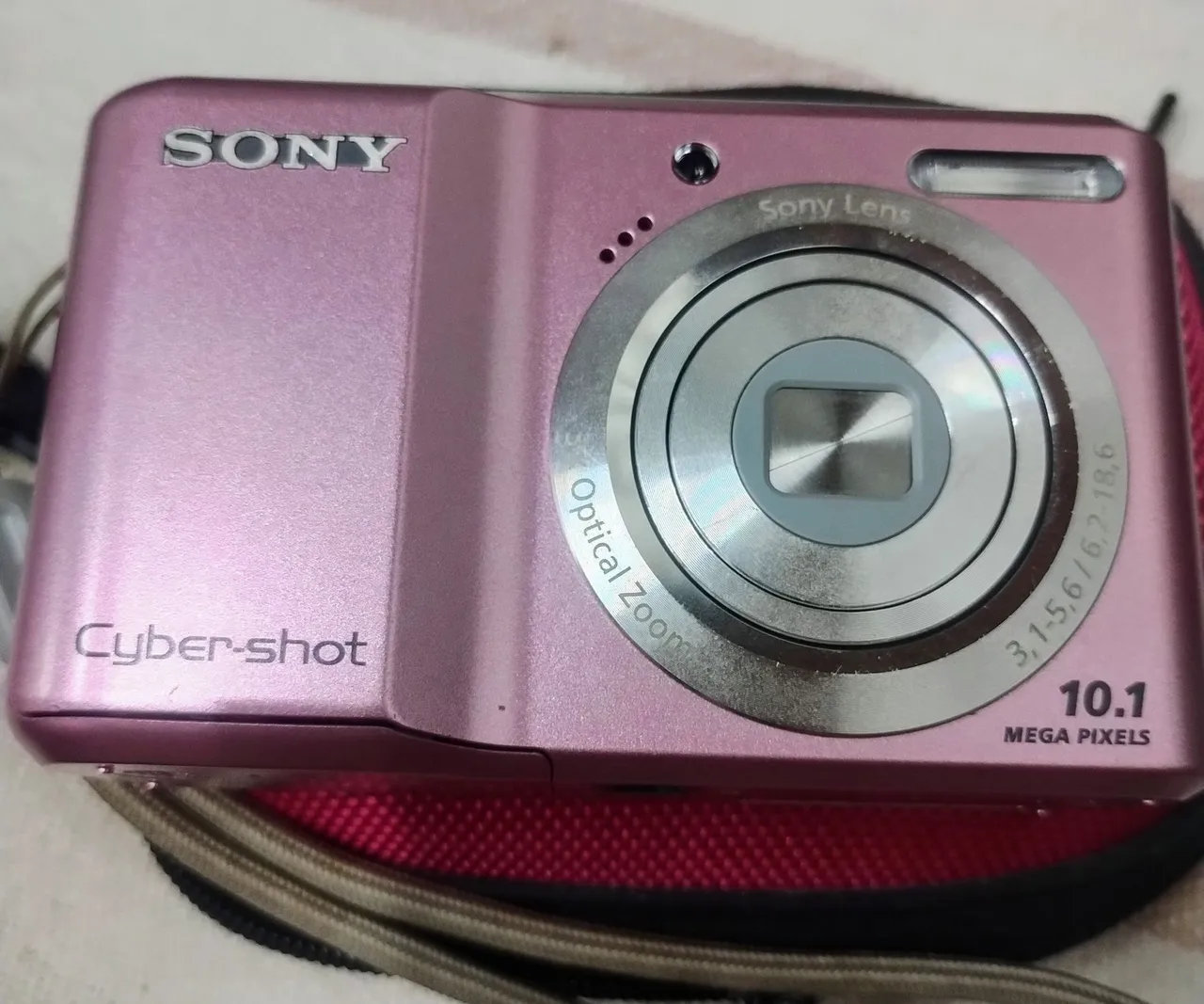 Câmera Digital Sony Cyber-shot 10.1MP Rosa