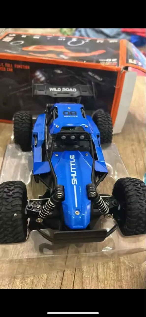 Carrinho de Controle Remoto Azul Novo na Caixa