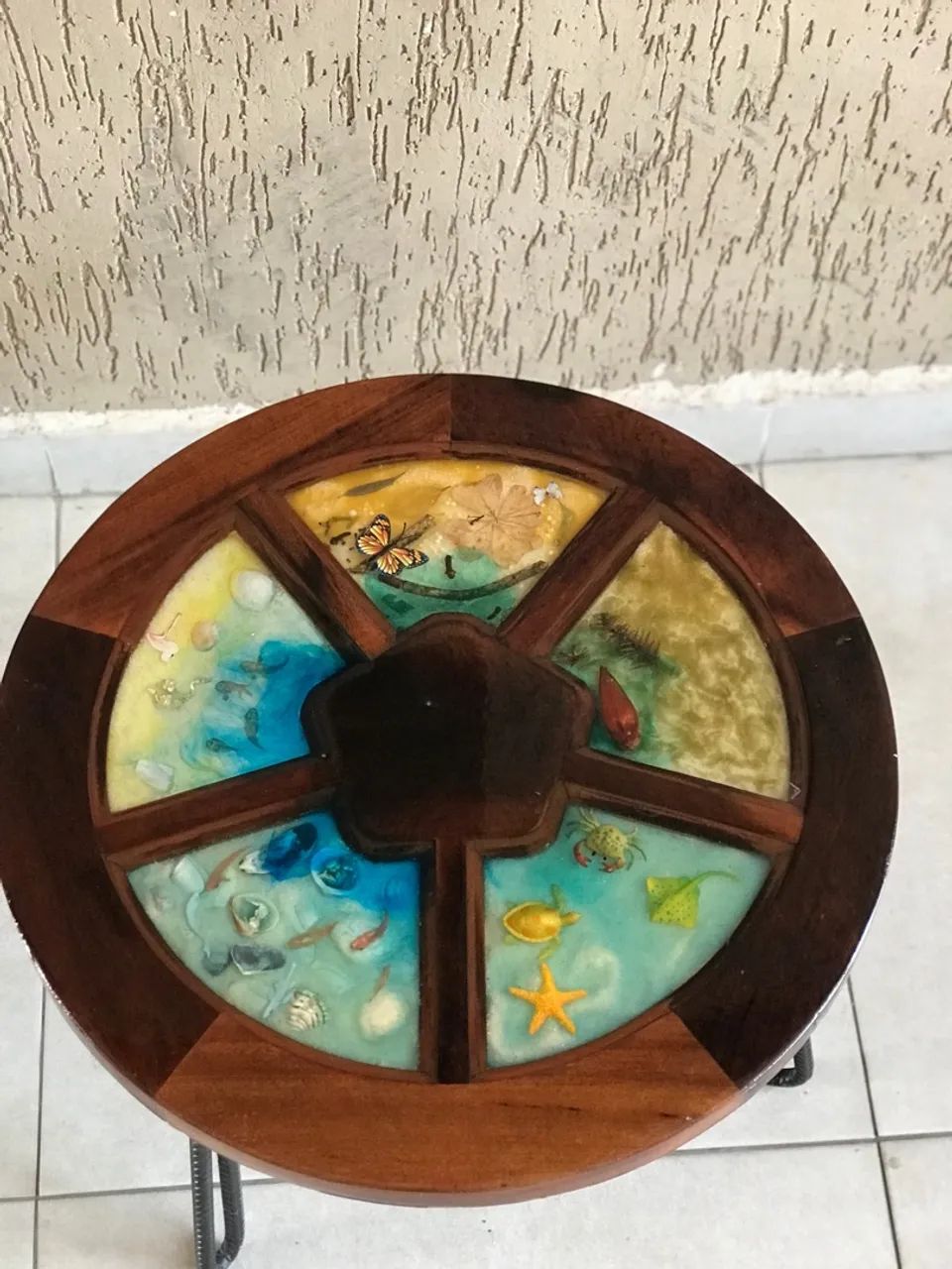 Mesa de Centro com Tampo de Resina Epóxi - Foto 3