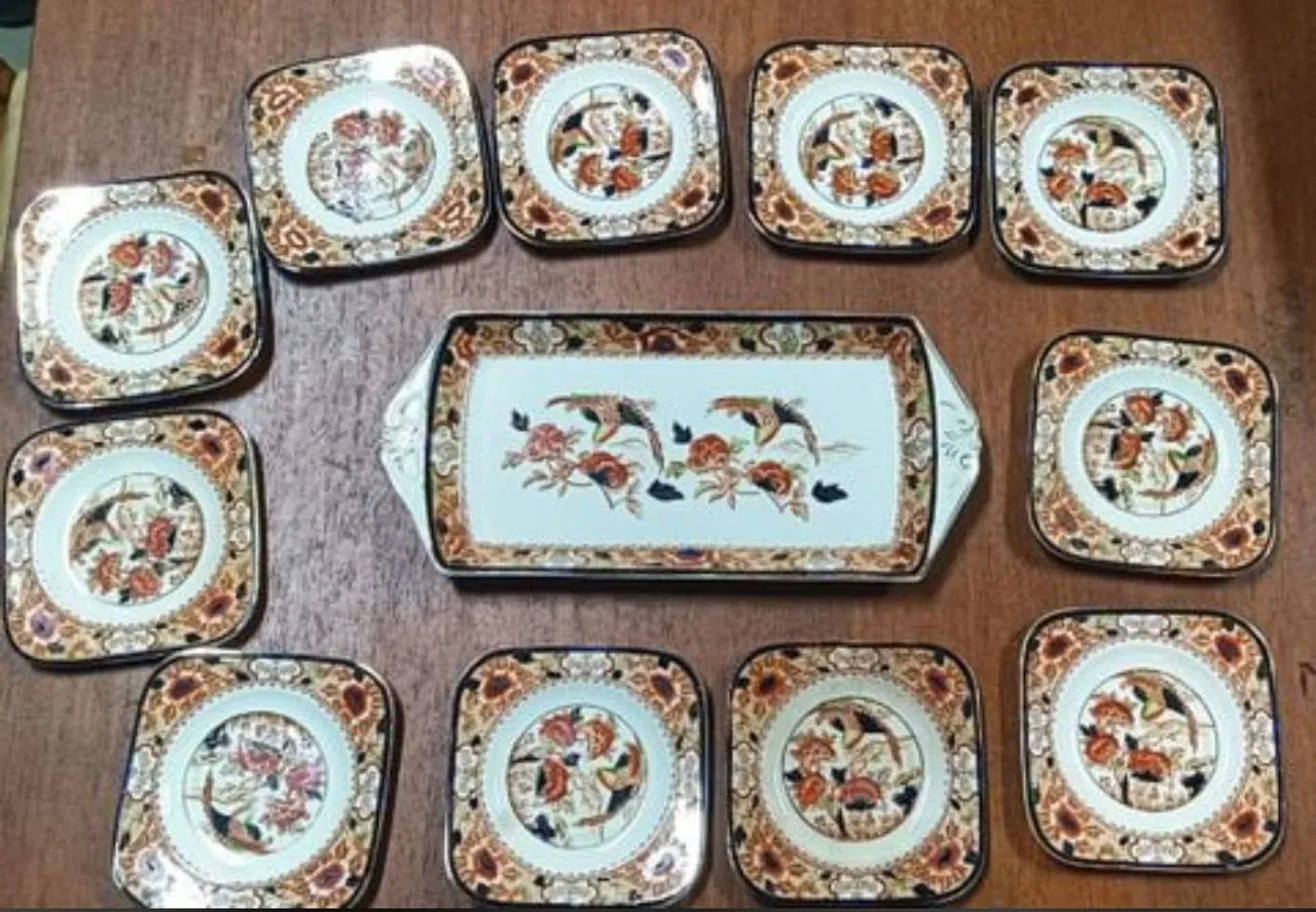 kit completo de porcelana inglesa para sobremesa