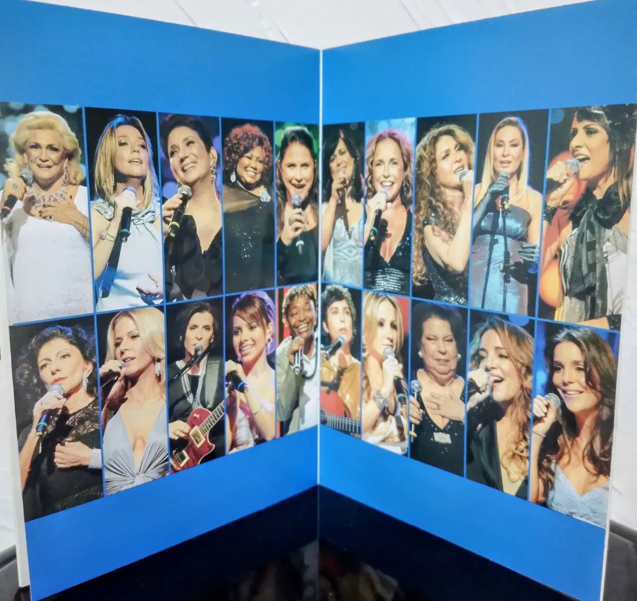 Dvd Roberto Carlos, elas cantam Roberto  - Foto 3