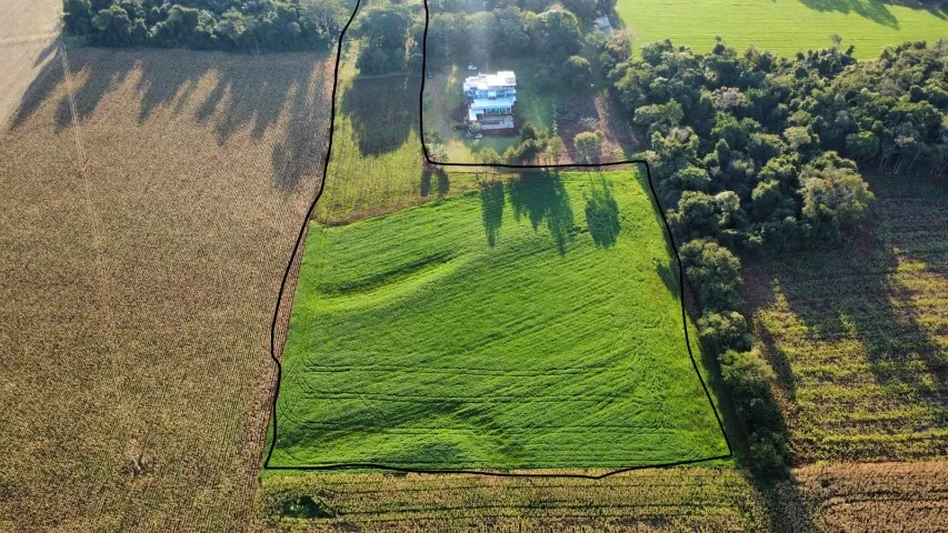 Area de 27.000 m2