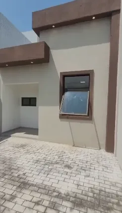 Casa Moderna à Venda - 2 Quartos (1 Suíte) - Cuiá