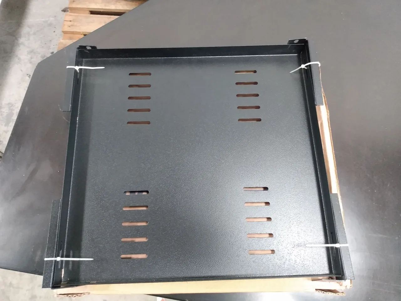 Suporte para Equipamento de Rede 19 polegadas 400 mm - Foto 2