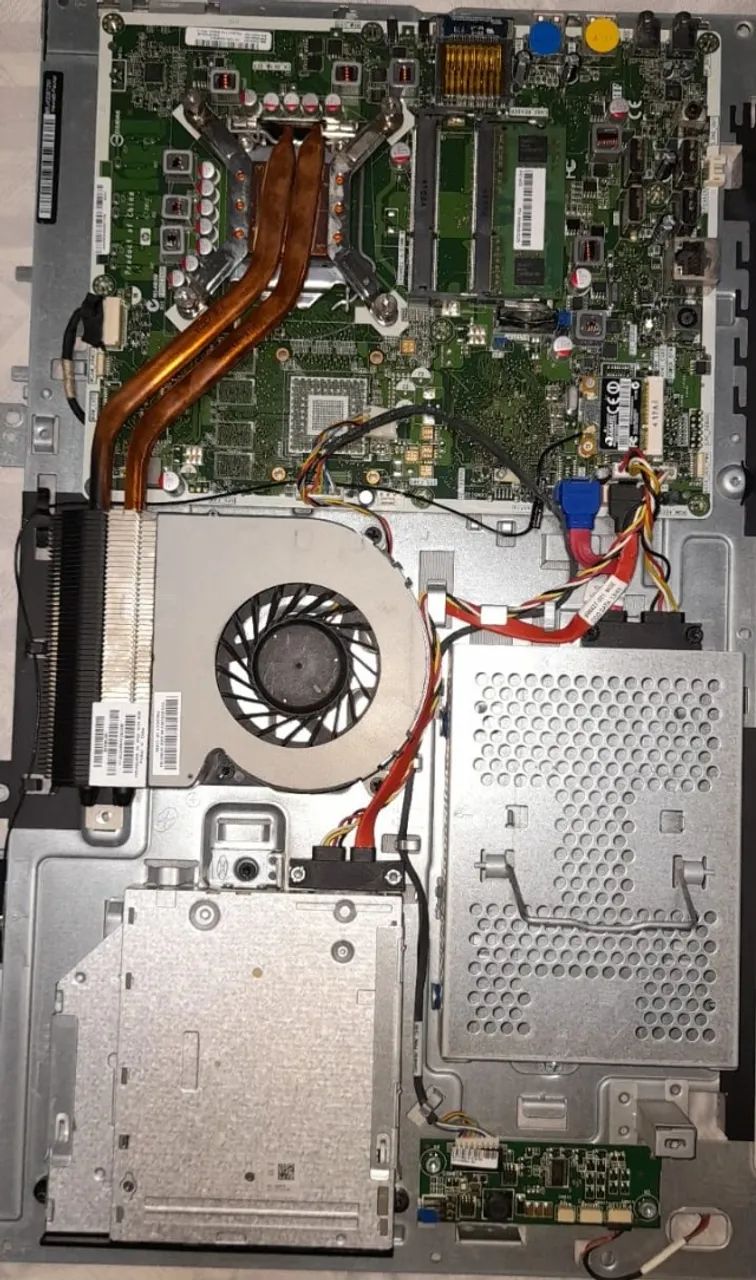 Placa-Mãe completa HP Pavillion All-in-on PC - Foto 4