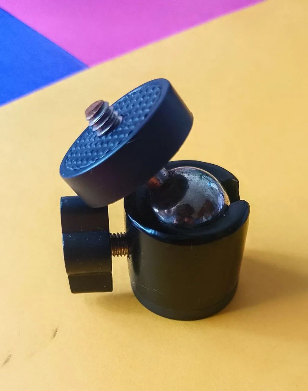 Mini Ball Head para Câmera - Ajuste Versátil!