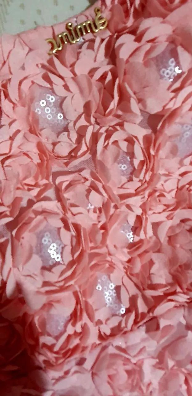 Vestido Infantil Rosa Animê com Detalhes Florais - Foto 3