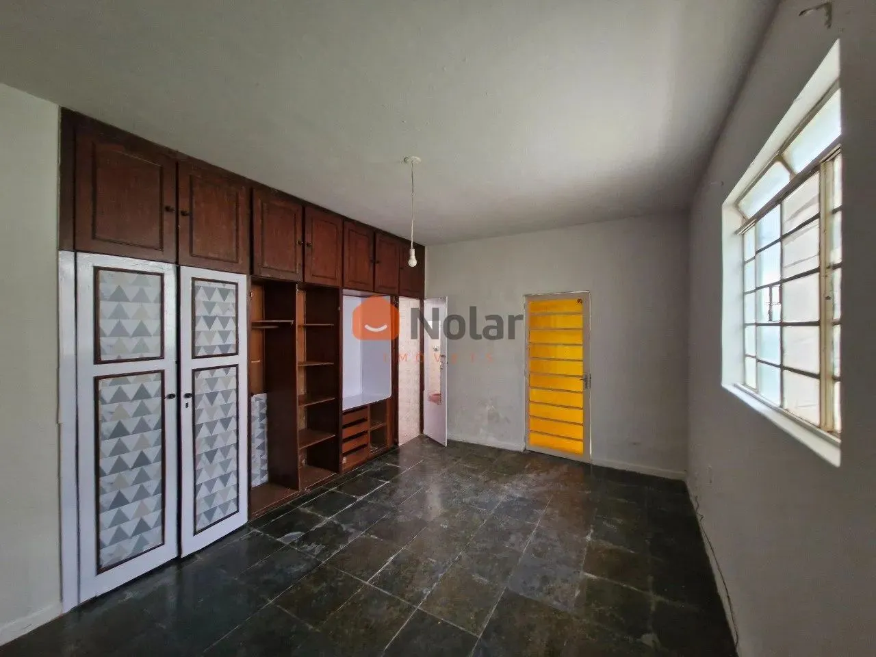 EXCELENTE CASA / BARRACÃO DE 01 QUARTO NO BAIRRO SANTA TEREZA EM BH