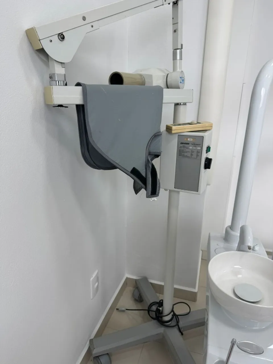 RX periapical dabi atlante serie 001590