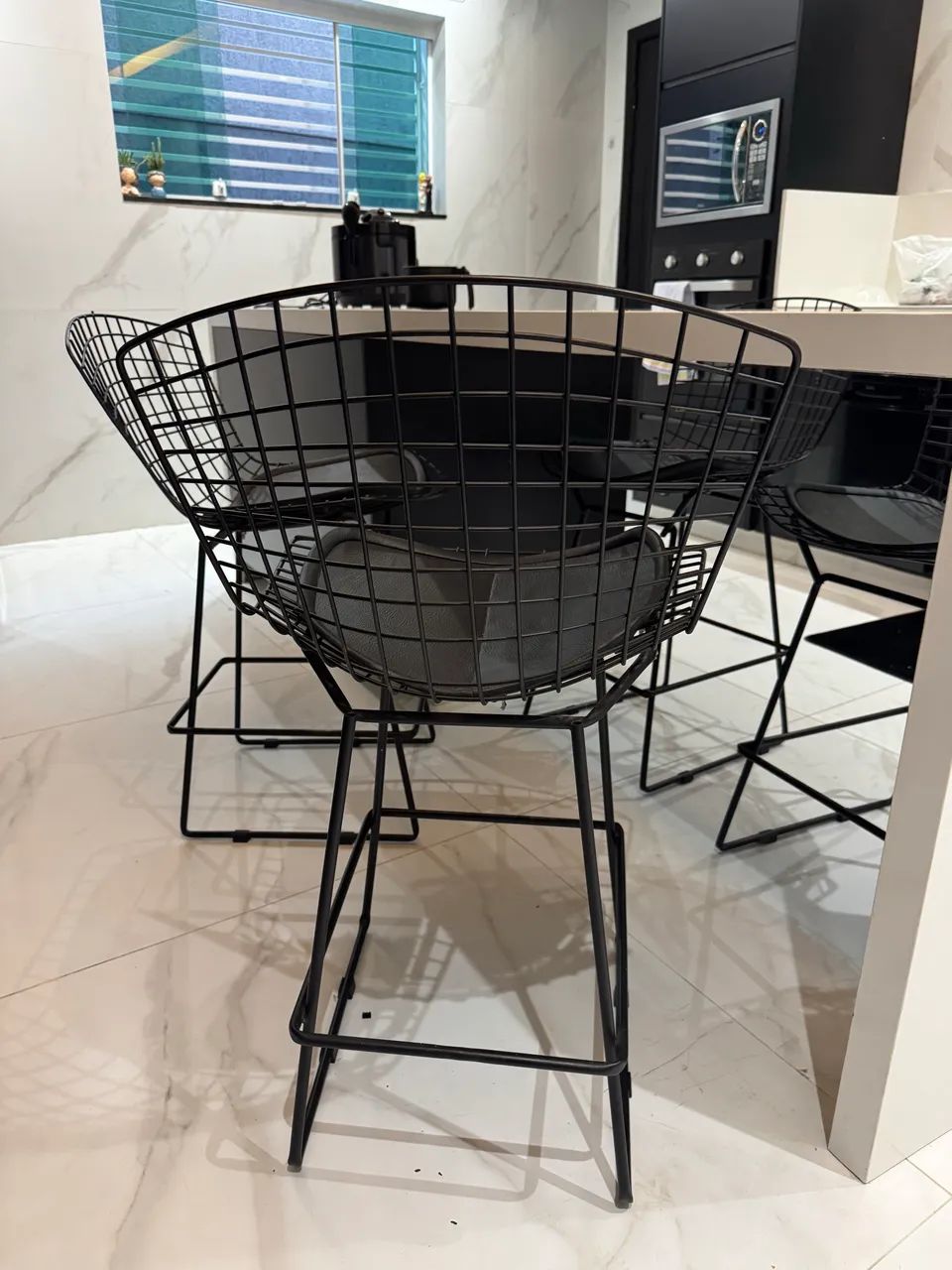 Cadeiras Alta com Almofada Bertoia (4 cadeiras) - Foto 5