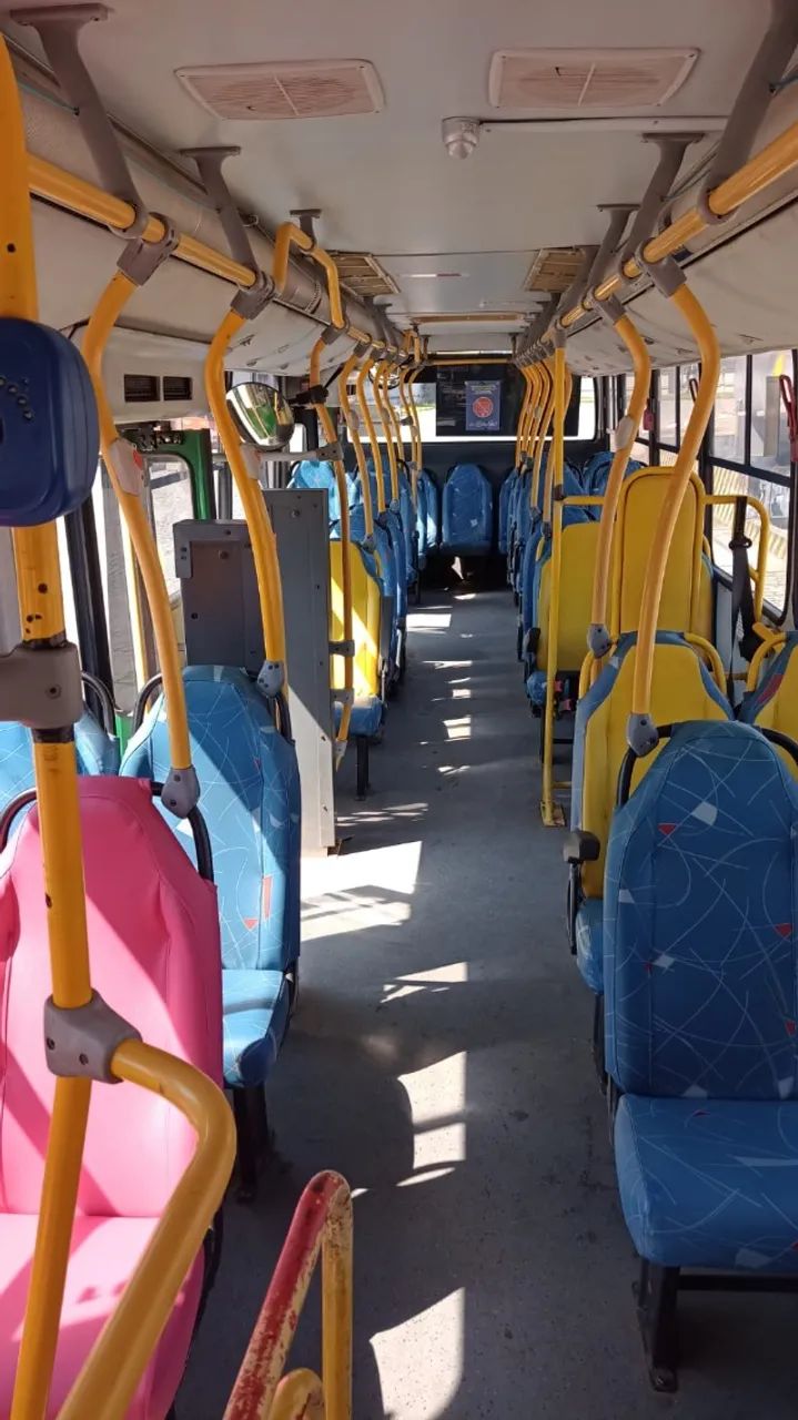 Ônibus 1721 / 2012 - 38 lugares completo revisado pneus novos 140.000R$ - Foto 2