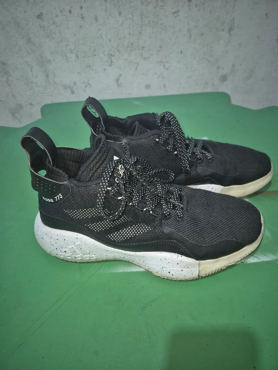 Tênis Adidas D Rose 773 - Preto