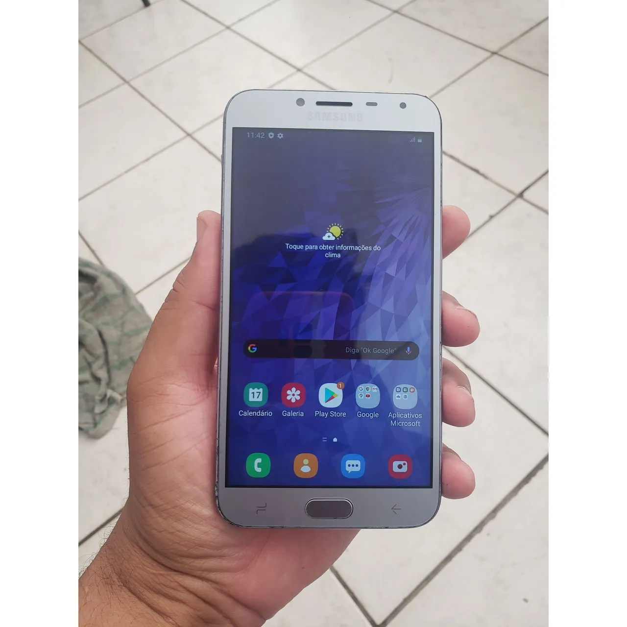 Samsung J4