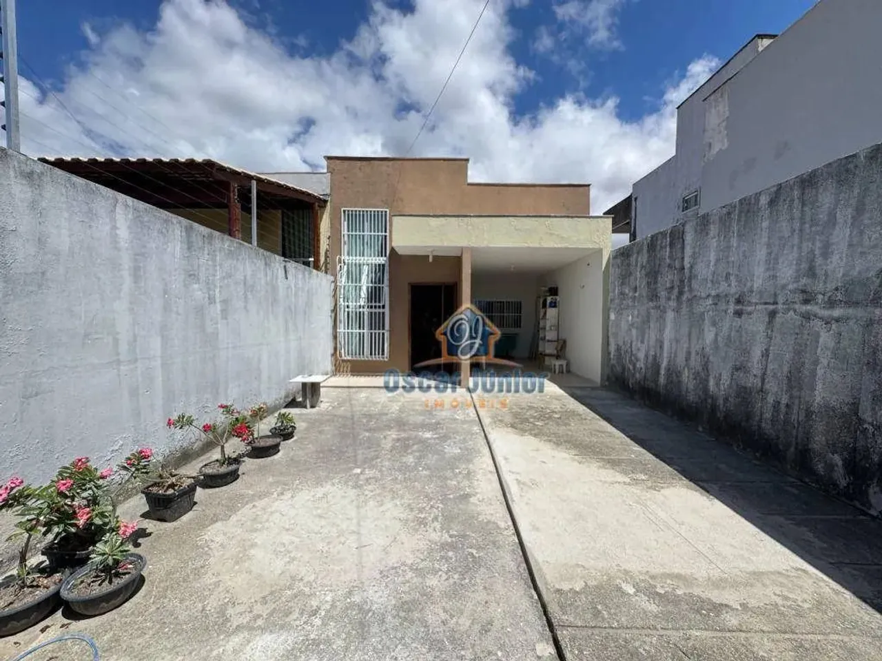 Casa Plana com 3 Quartos (1 Suíte) + Wc Social à venda, 105 m² por R$ 340.000 - Passaré -