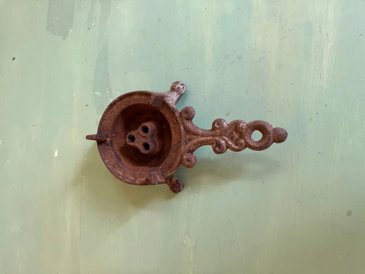 Fogareiro / Espiriteira antigo em ferro - Foto 2