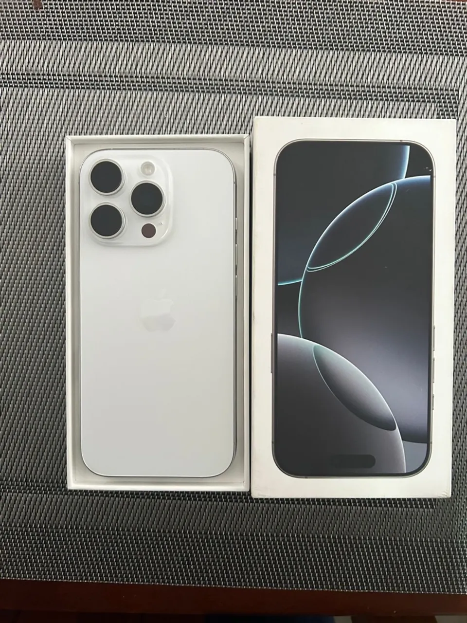 iPhone 16 pro 