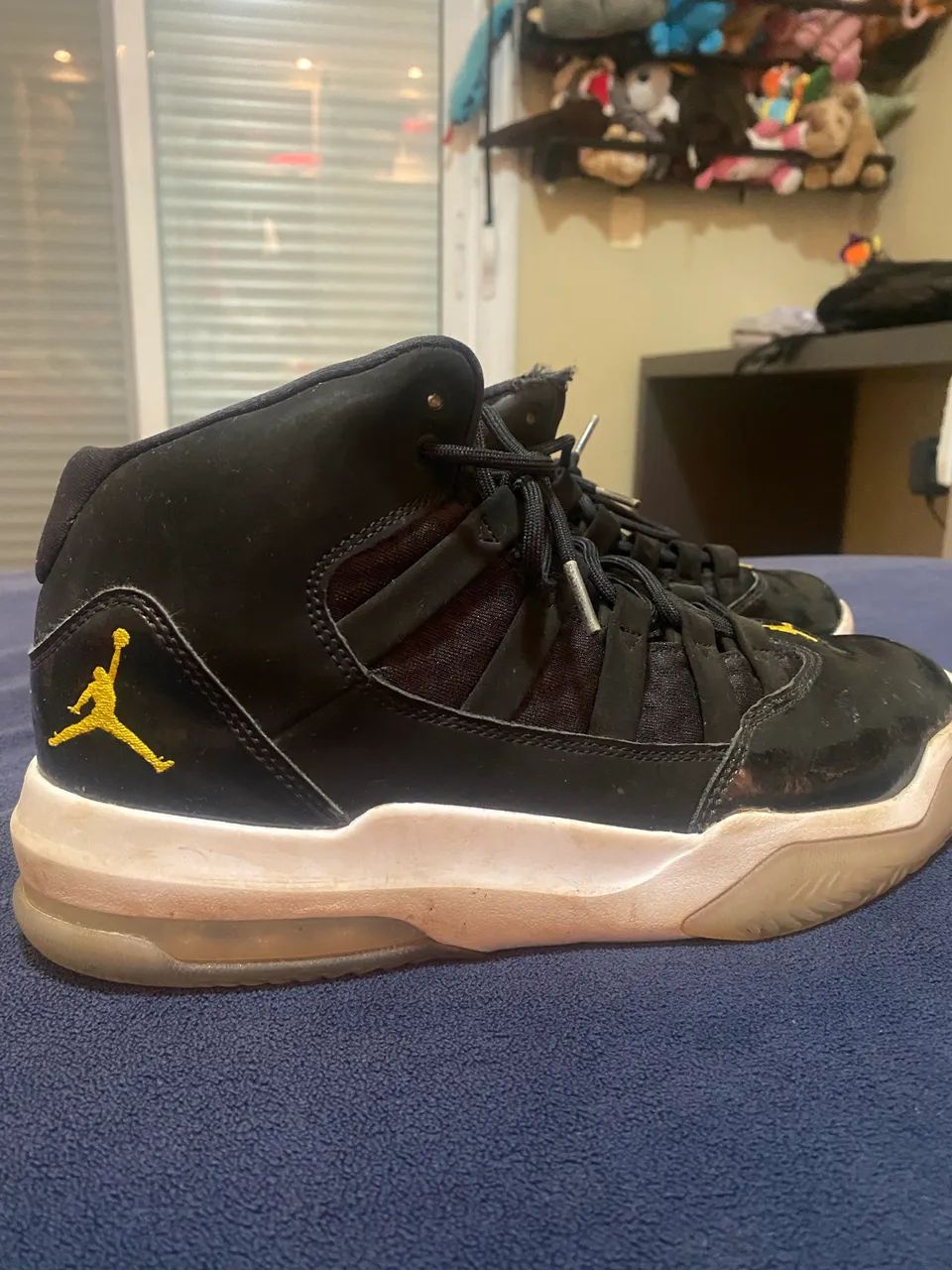 Tênis Jordan Max preto e amarelo ORIGINAL EUA - Foto 3